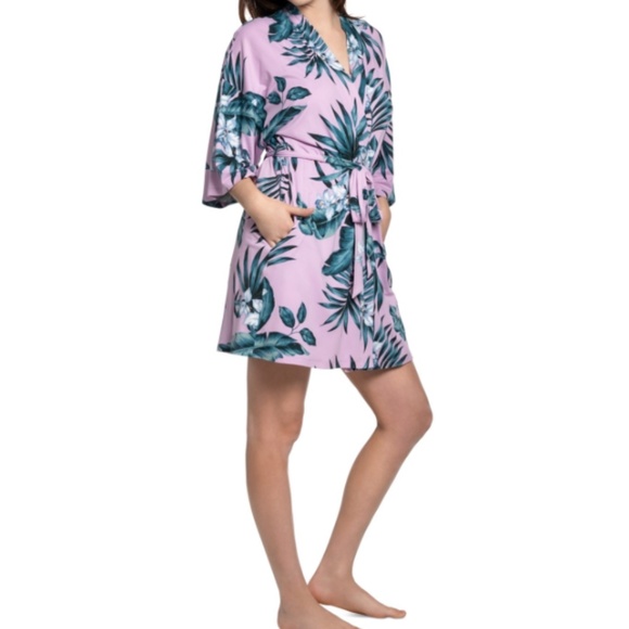 Linea Donatella Rhadna Tropical Palm Leaf Wrapper Robe - Picture 3 of 4